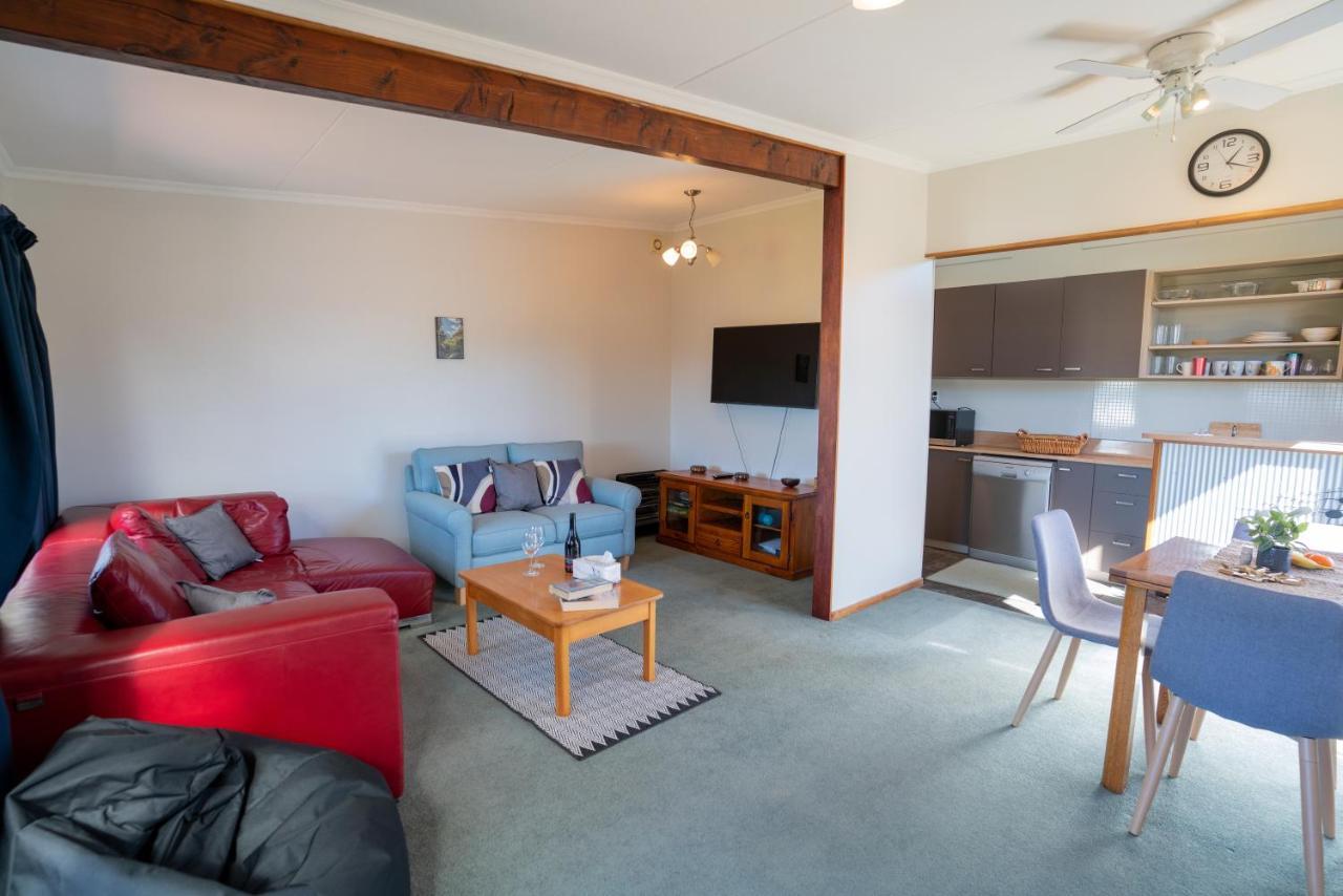 Dee'S On Bligh - Te Anau Holiday Home Экстерьер фото