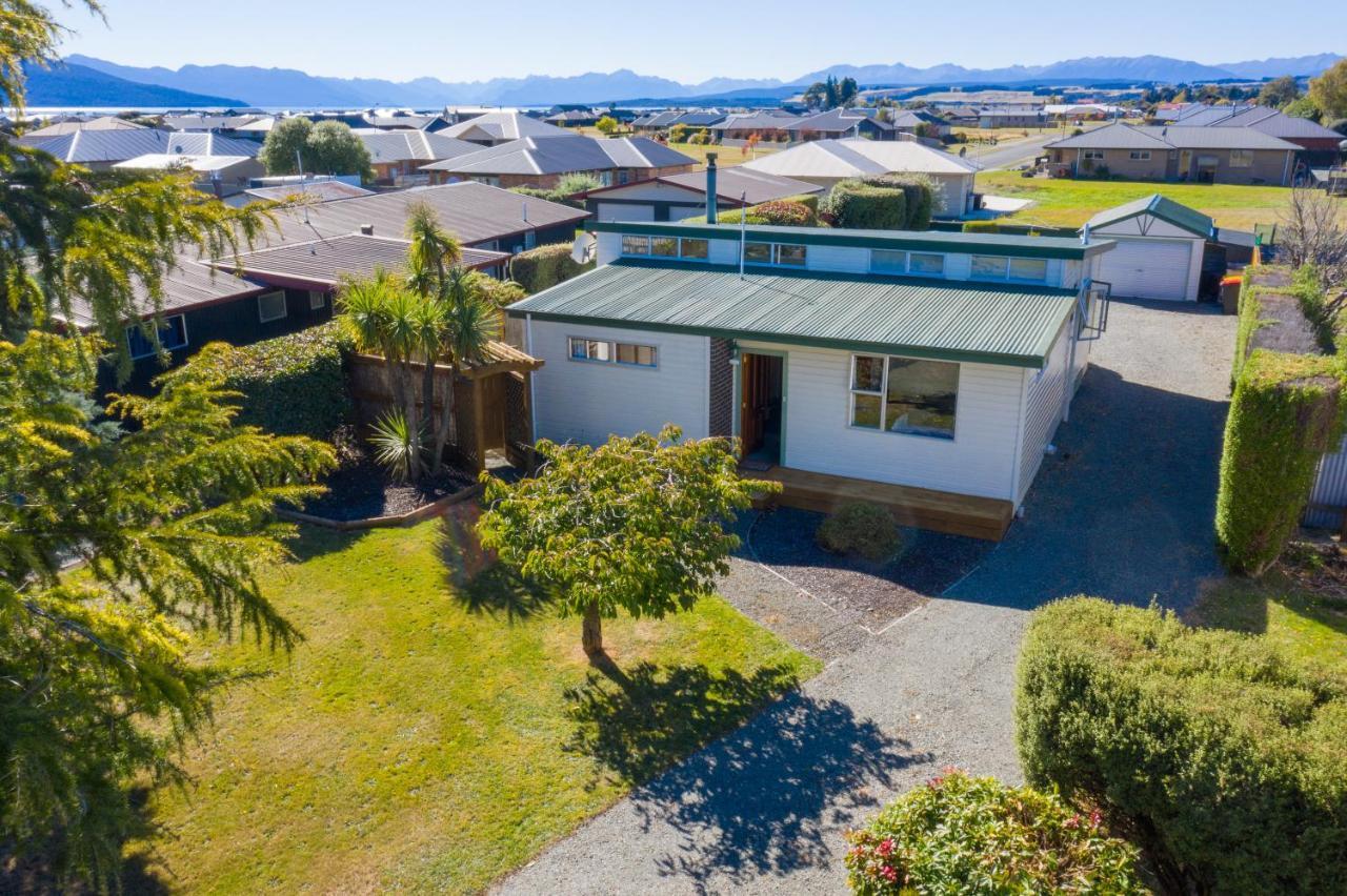Dee'S On Bligh - Te Anau Holiday Home Экстерьер фото